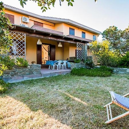 Ferienwohnung L' Elicriso, A Pochi Passi Dal Mare Con Giardino Privato - The Elicriso, A Few Meters From The Sea, With Private Garden Stintino Exterior foto